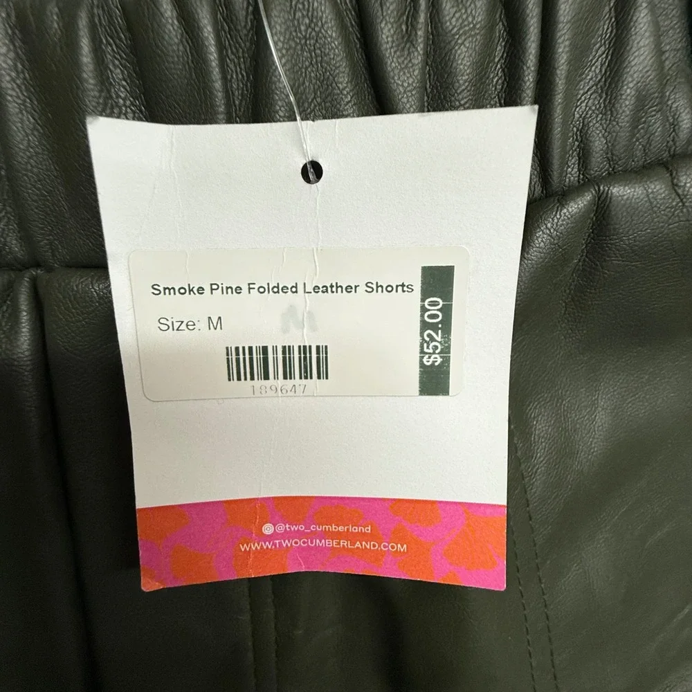 Two Cumberland Faux Leather Shorts Womens Medium Olive Green Elastic‎ Waist NWT